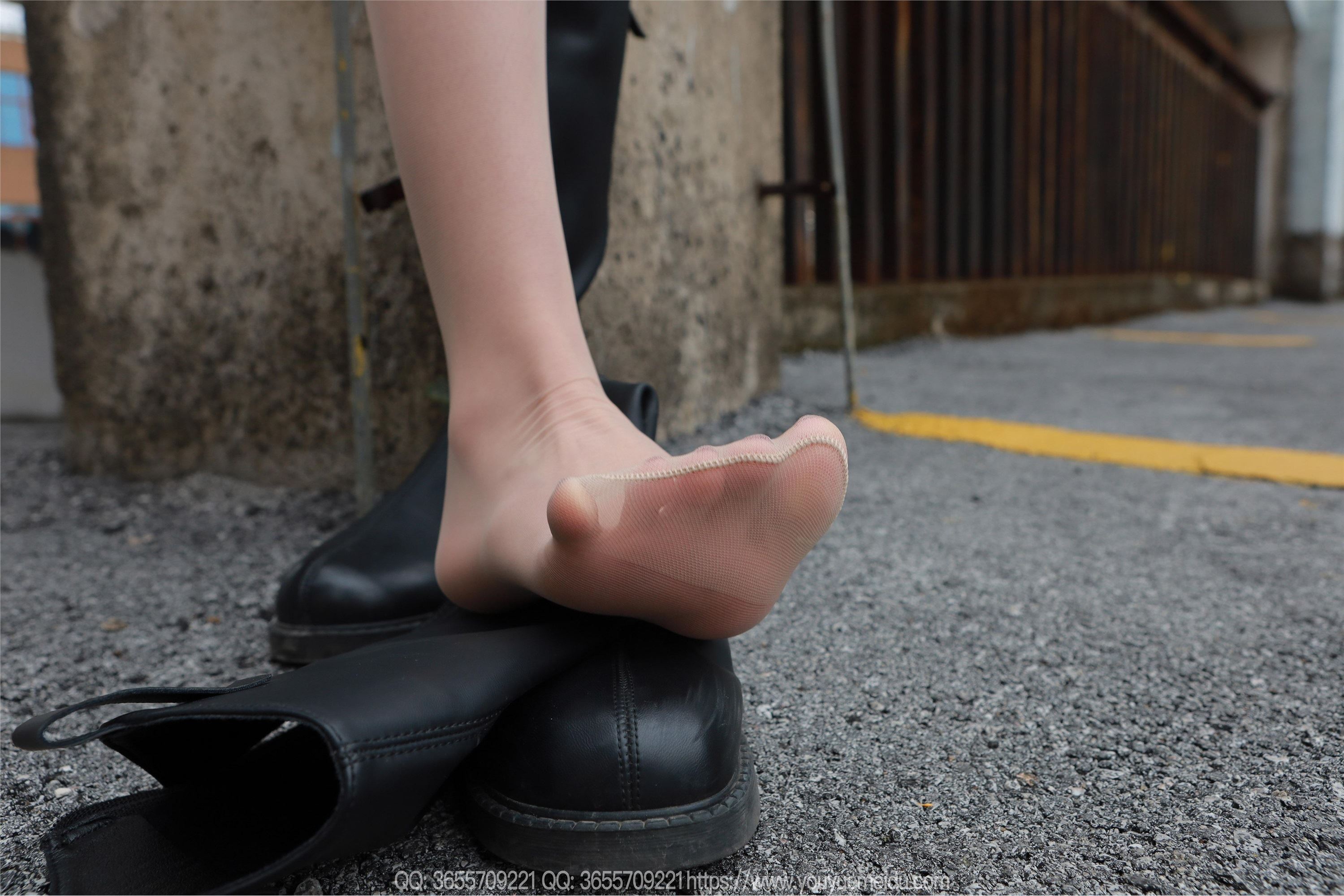 IESS异思趣向  2025.04.07 丝享家 .2021 团团《长靴包臀裙（下）》